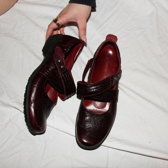 romika leather burgundy flats - Picture 4 of 4